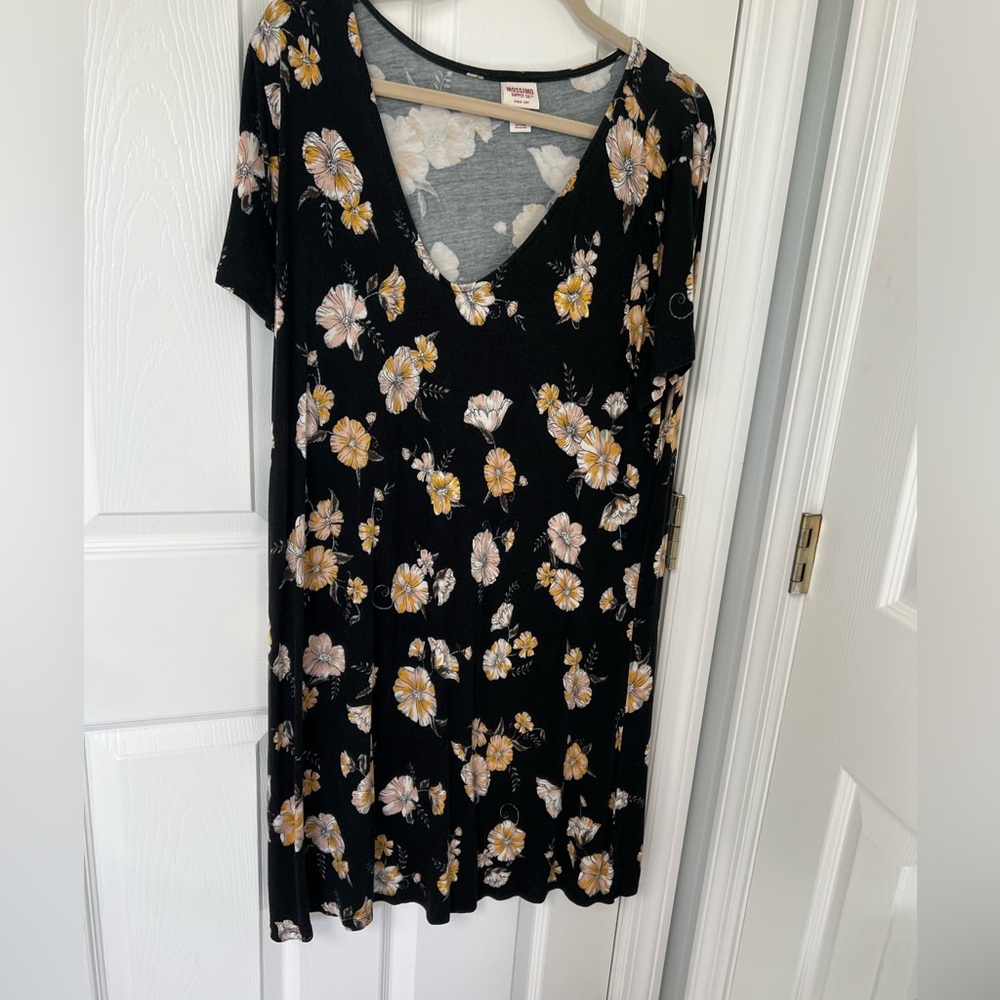 Mossimo supply Co. XL black floral dress